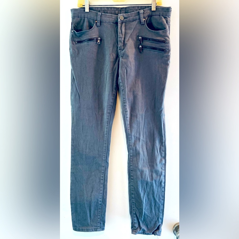 Blank NYC Women's Skinny Jeans in Charcoal Gray with Zip Pockets